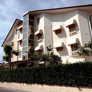 Peselli 3*, Marina di Massa Italia